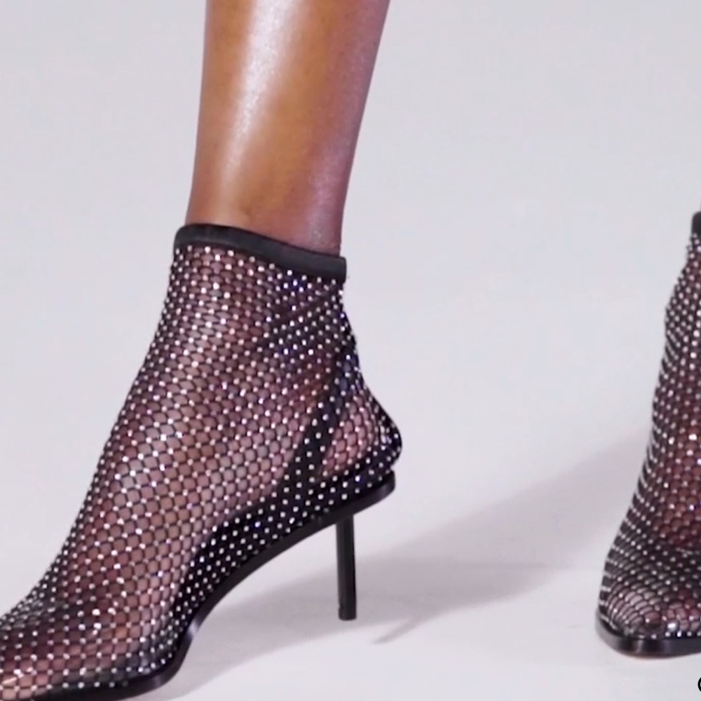 Tamara Mellon Mackie 65 - Picture 2 of 10
